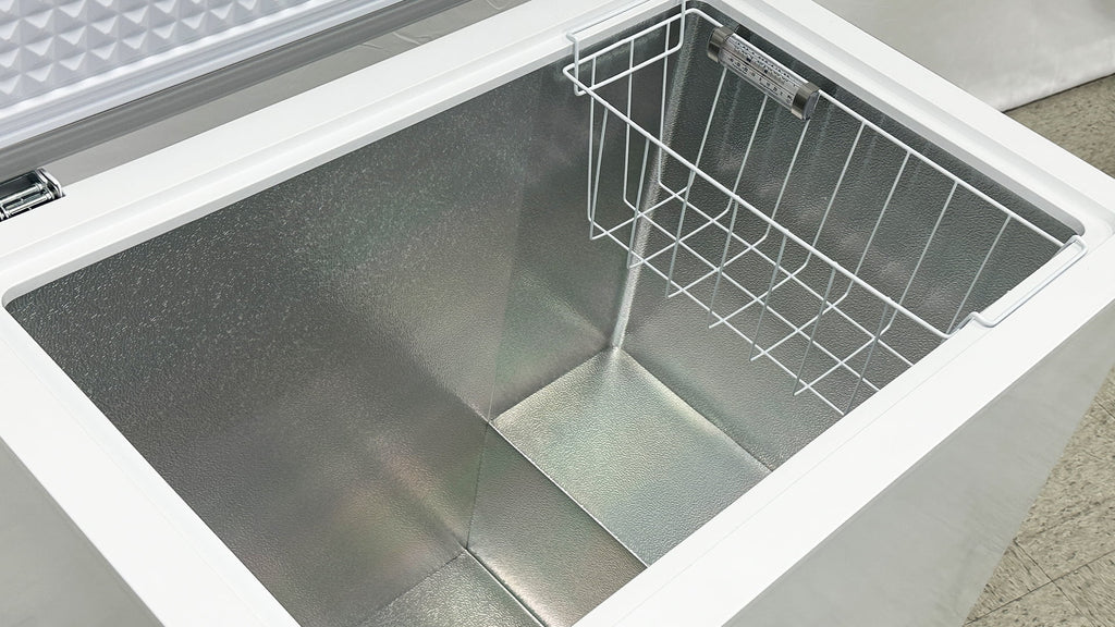 Solid Top Chest Freezer 7.2 Cu. ft. E256820