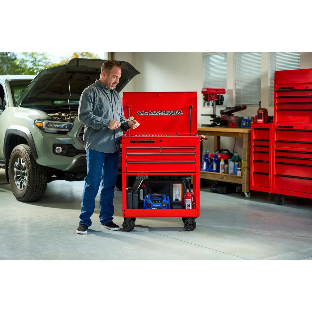U.S. GENERAL 30 in. 4-Drawer Tech Cart, Red C88183