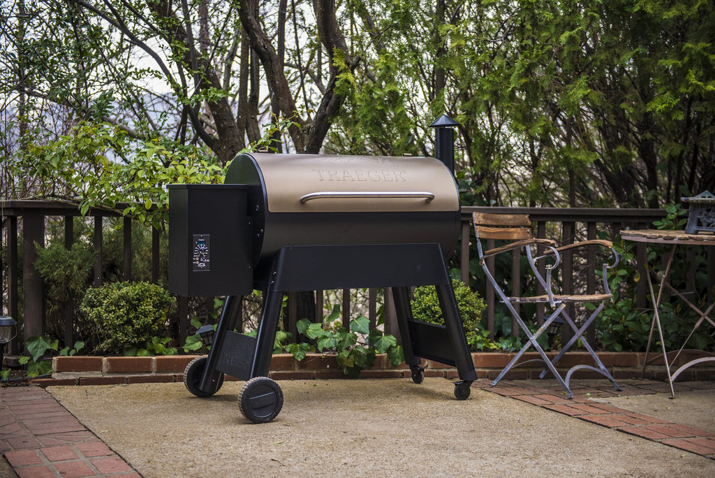 Traeger Pro 34 Wood Pellet Grill and Smoker, Bronze B87670