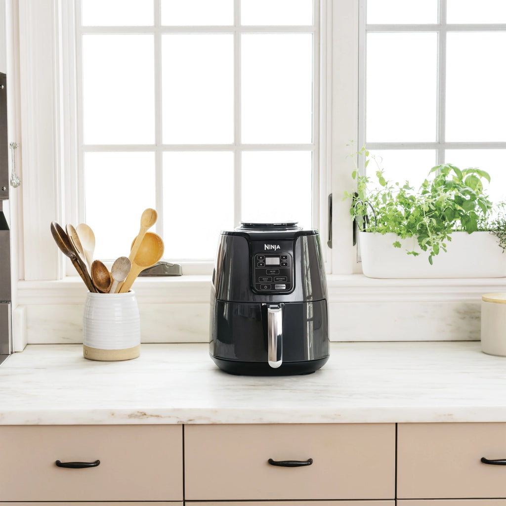 Ninja 4QT Air Fryer, Black, AF100WM R188