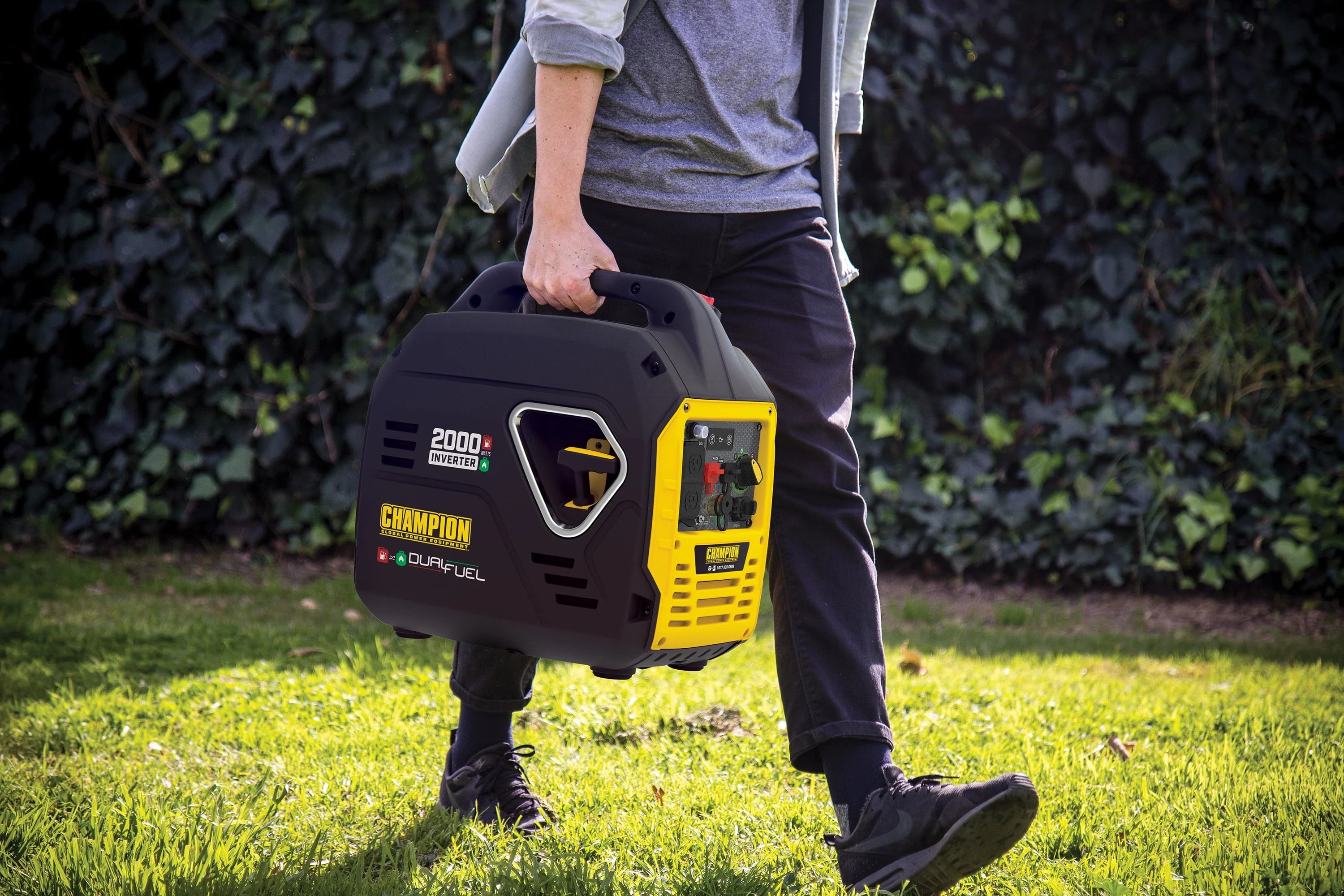 Champion Power Equipment 2000 Watt Dual Fuel Inverter Generator K903