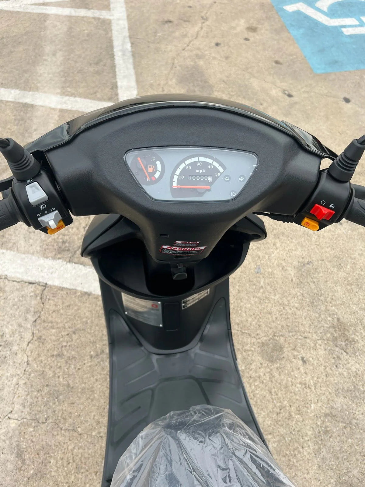 HHH 49cc Gas Automatic Scooter Moped MP50-02 with Trunk Sporty Pink C526989