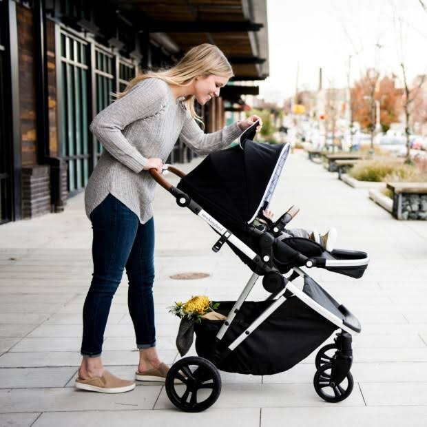 Mockingbird Single Stroller with Black Leather and Windowpane Canopy X90576