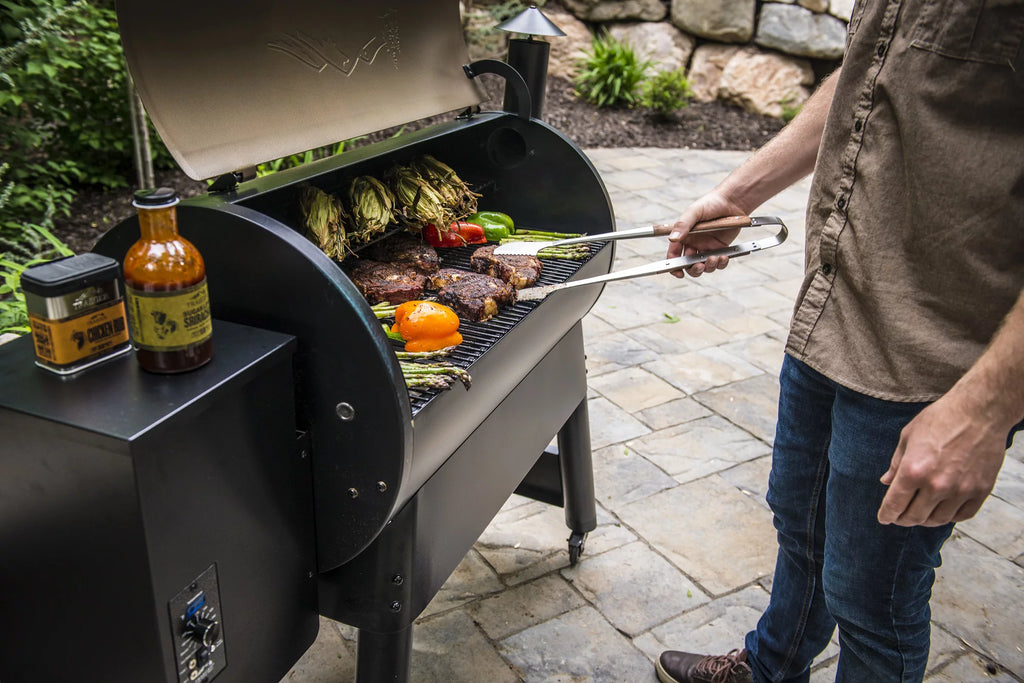 Traeger Pro 34 Wood Pellet Grill and Smoker, Bronze B87670