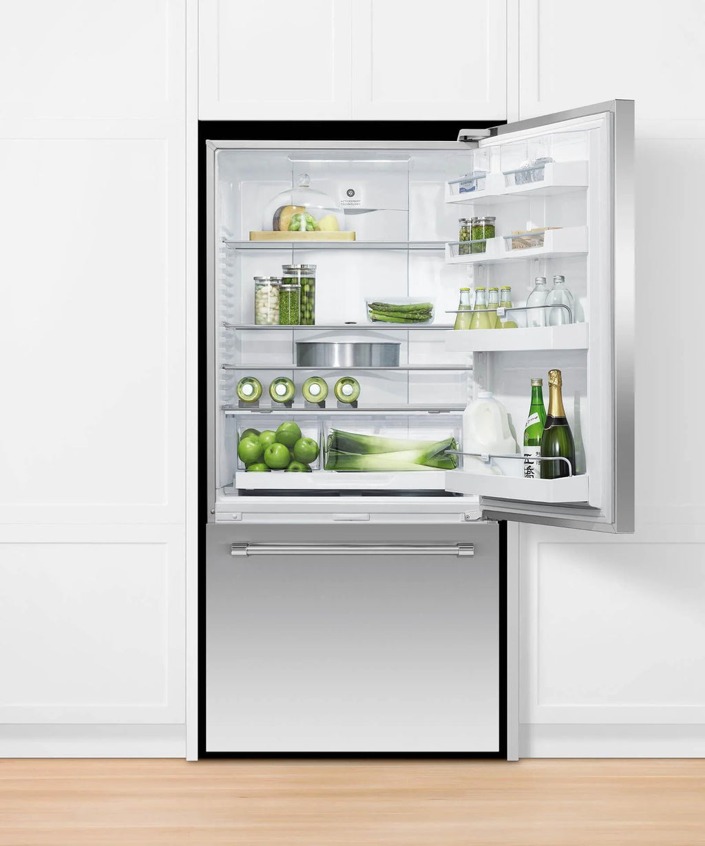 Fisher And Paykel Rf170wlkj 32" Bottom Freezer Refrigerator Stainless A9800