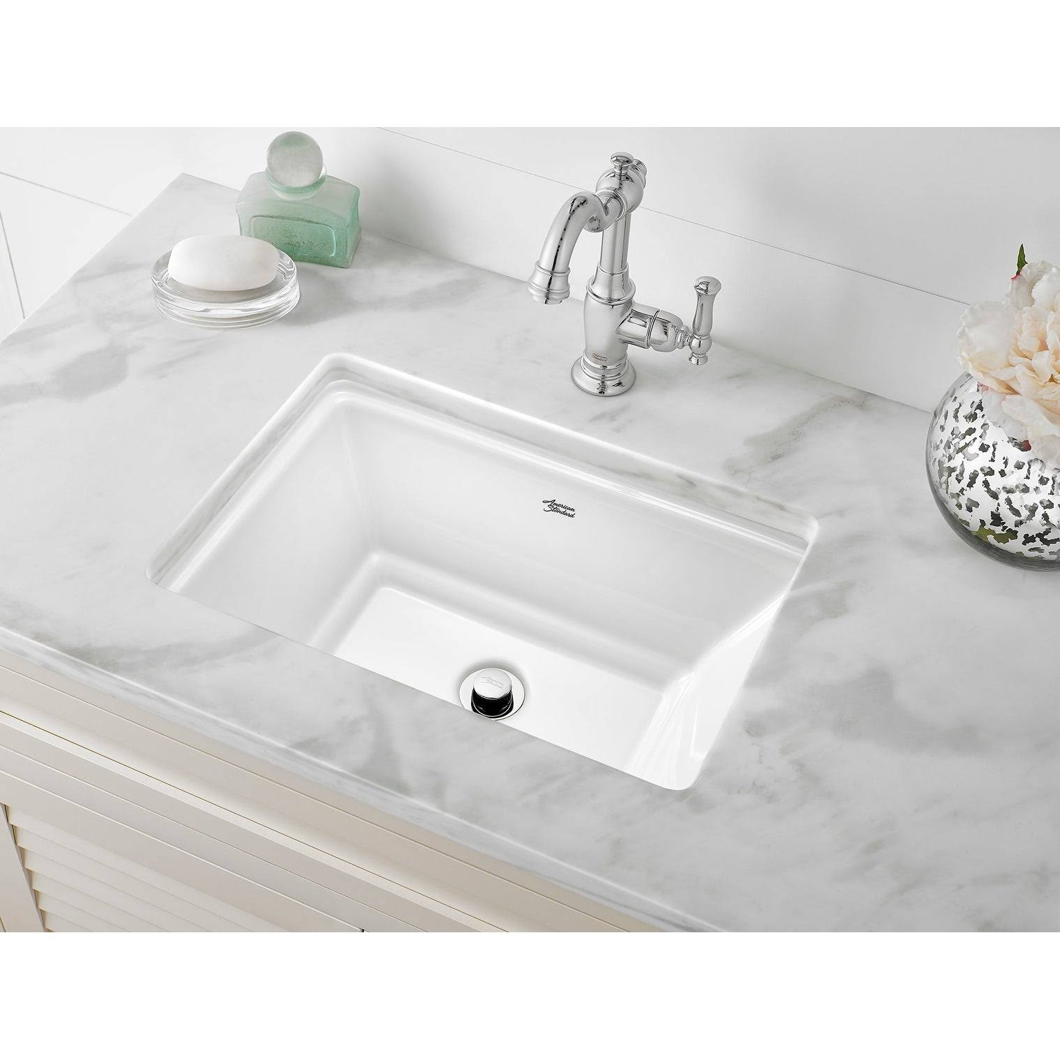 American Standard Estate 19-3/4x22 Undermount Fireclay Bathroom Sink B5515