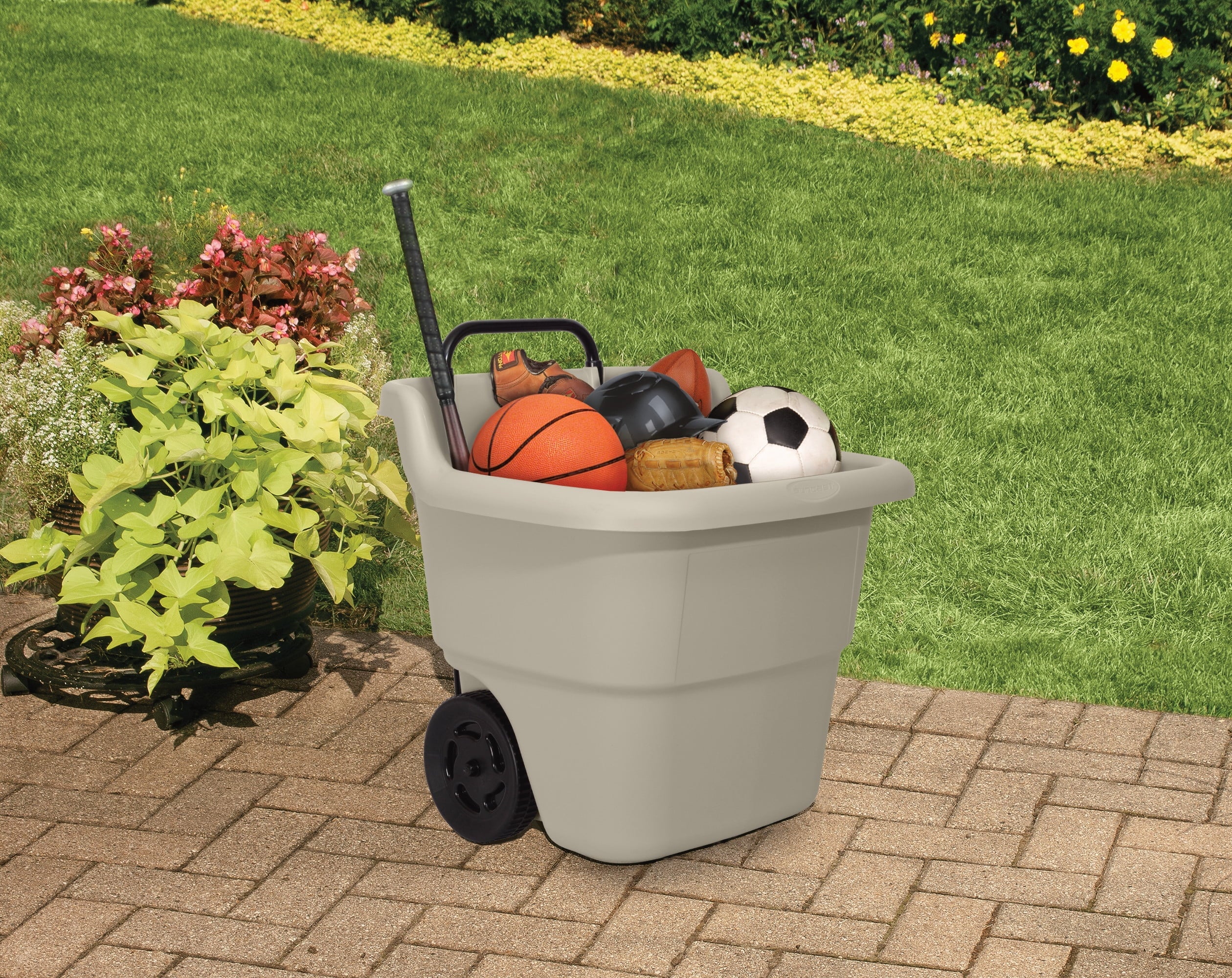 Suncast 15 Gallon Resin Rolling Lawn and Utility Cart A441882