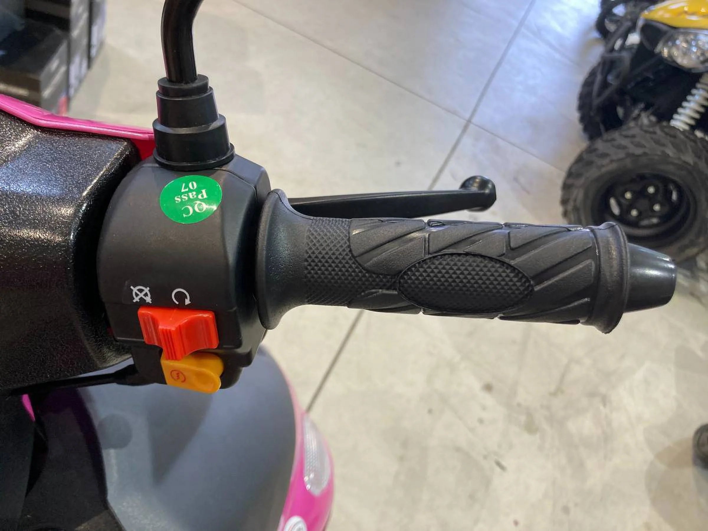HHH 49cc Gas Automatic Scooter Moped MP50-02 with Trunk Sporty Pink C526989