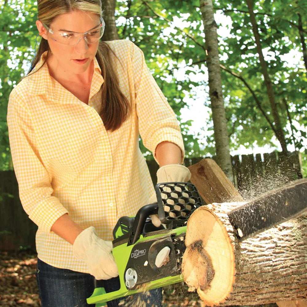 Greenworks 40V 16" Brushless Cordless Chainsaw with Battery and Charger T3142