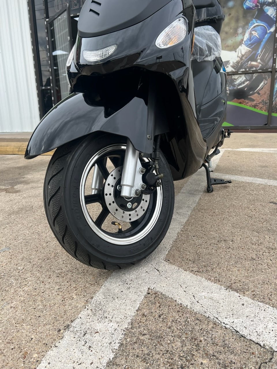 HHH 49cc Gas Automatic Scooter Moped MP50-02 with Trunk Sporty Pink C526989