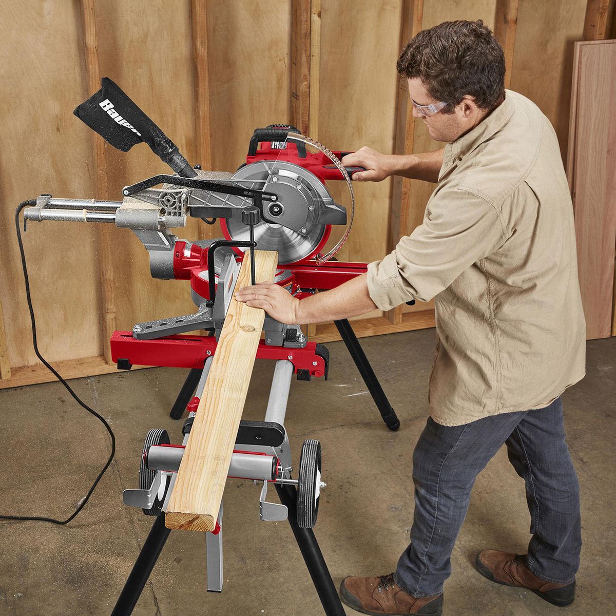 BAUER 400 lb. Mobile Folding Miter Saw Stand L974