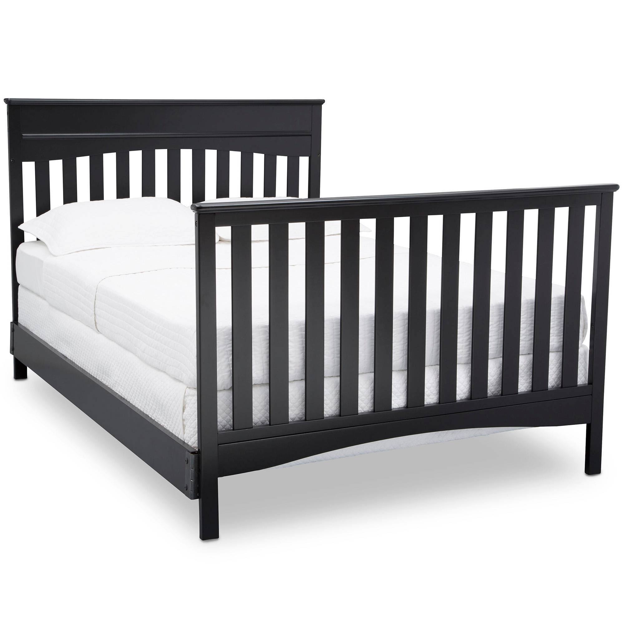 Delta Children Skylar 4-in-1 Convertible Crib Black I97902