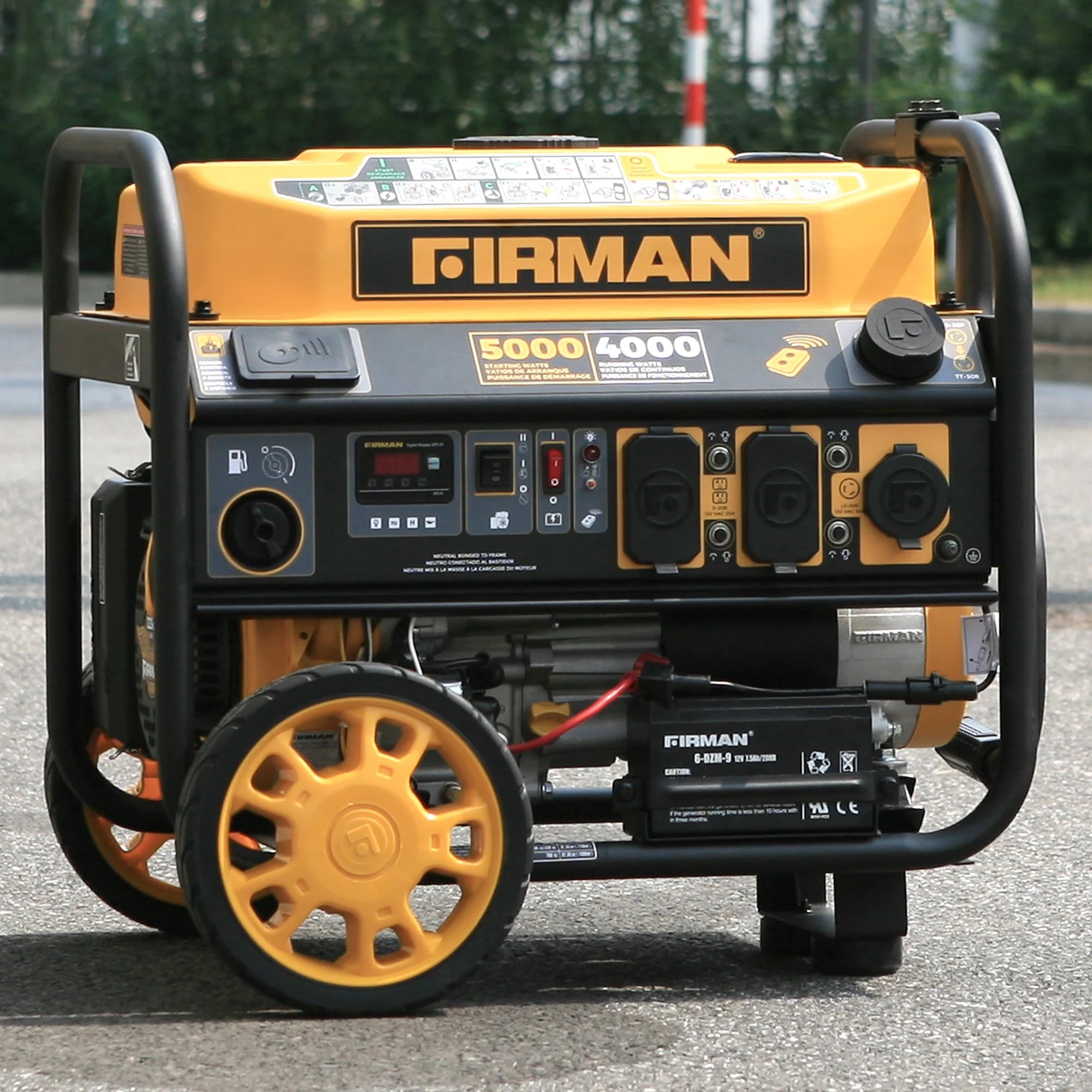 FIRMAN P04001 5000/4000 Watt Remote Start Portable Generator H652178