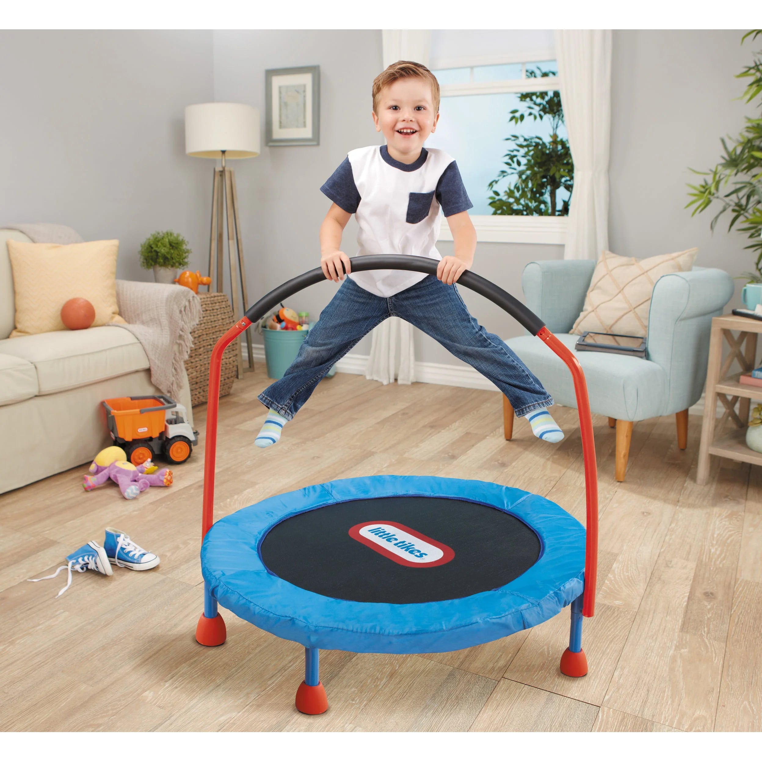 Little Tikes Easy Store 3-Foot Trampoline with Hand Rail, Blue W4103
