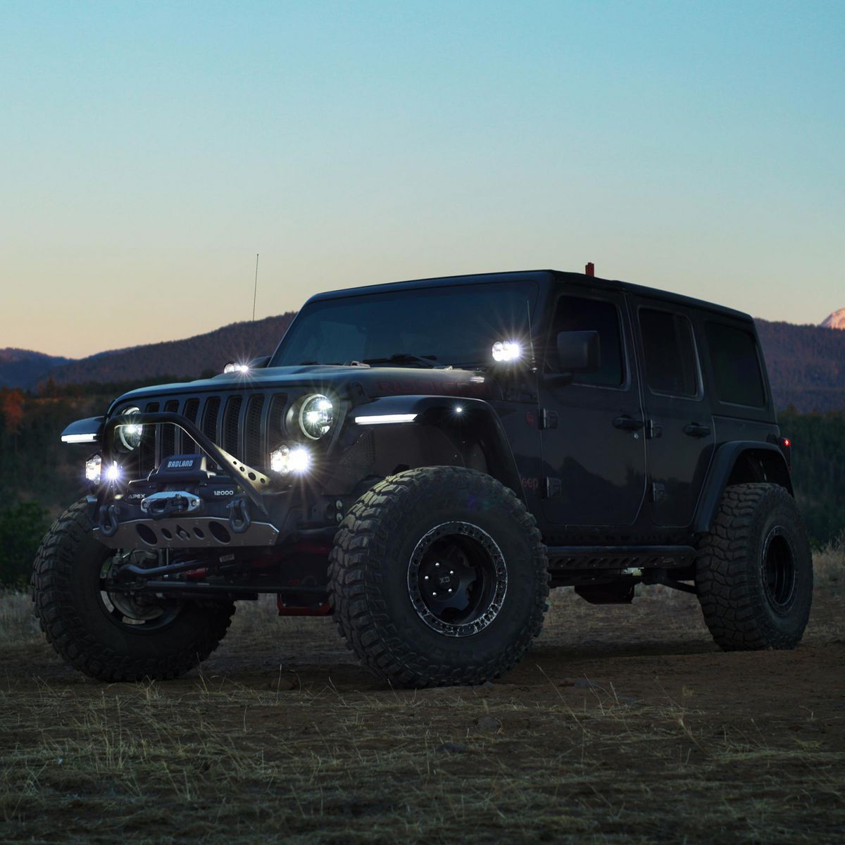 ROADSHOCK EDGE 6-LED Off-Road Combo Light Y8866