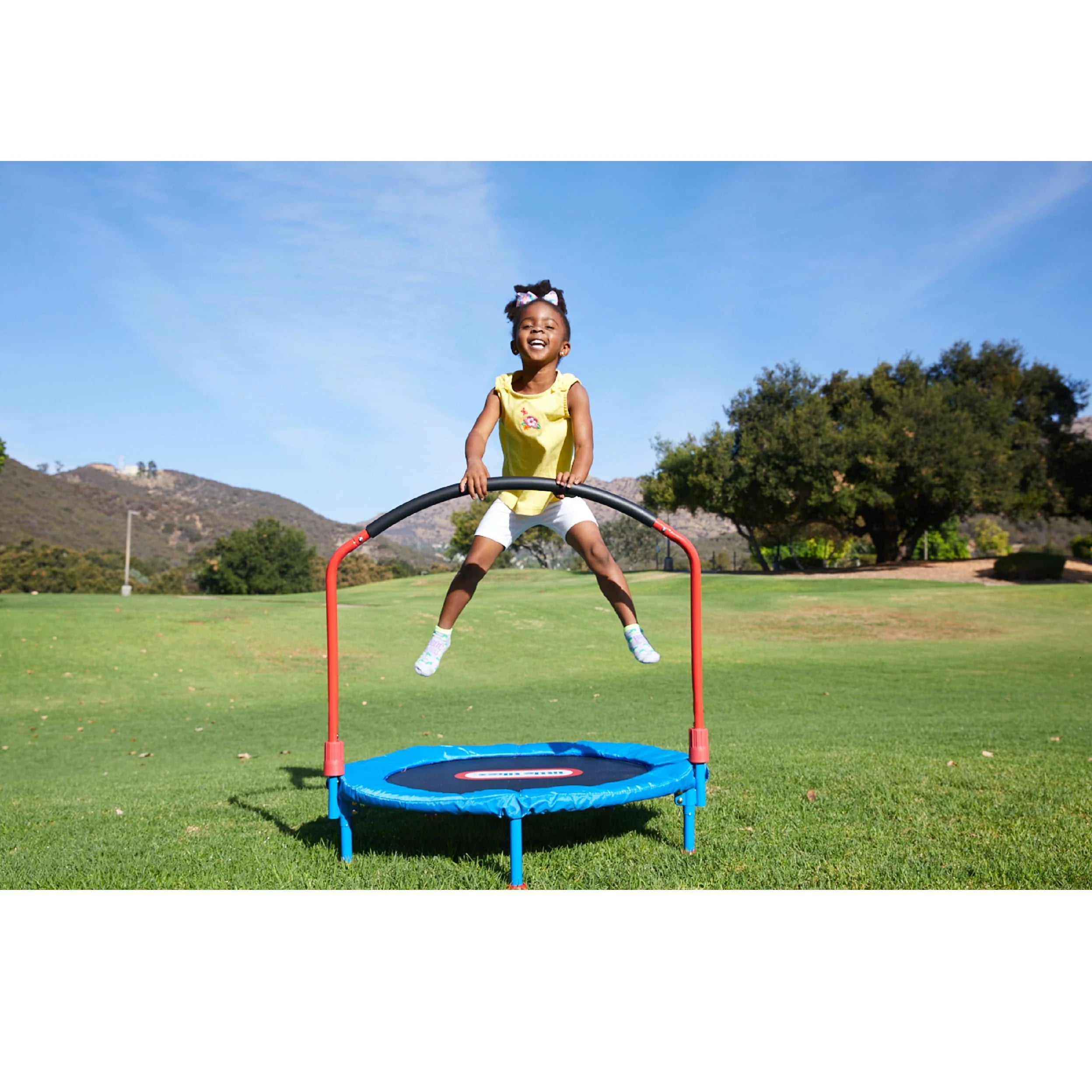 Little Tikes Easy Store 3-Foot Trampoline with Hand Rail, Blue W4103