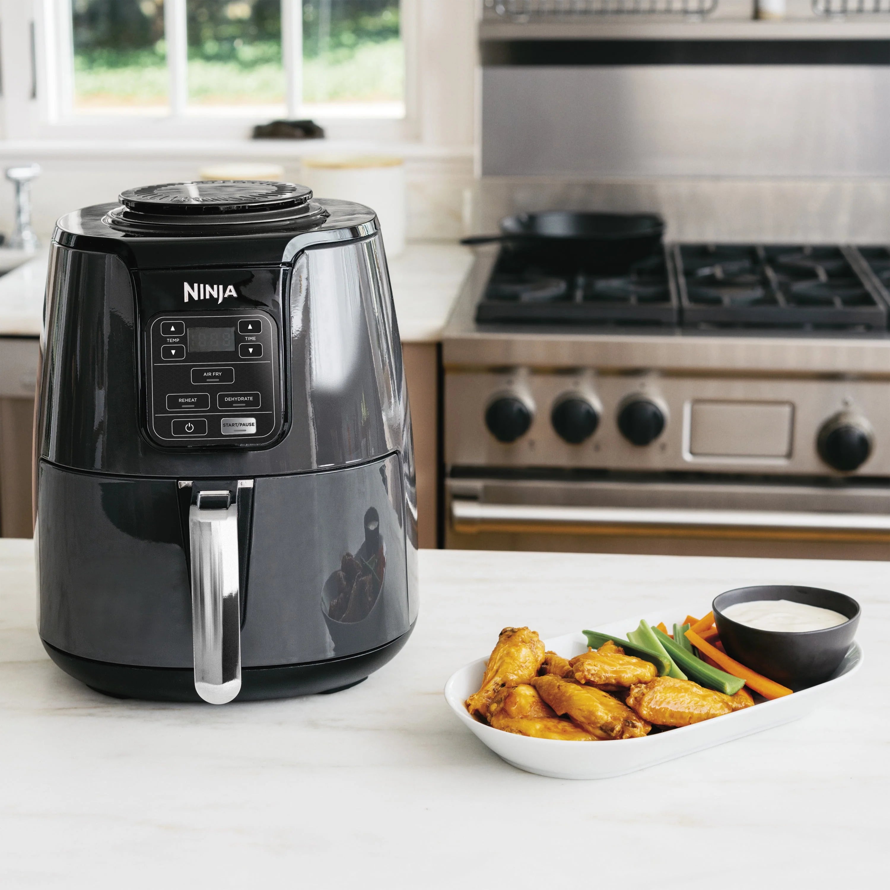 Ninja 4QT Air Fryer, Black, AF100WM R188