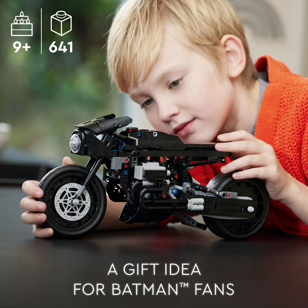 LEGO Technic THE BATMAN BATCYCLE Set 42155 Building Kit W69390
