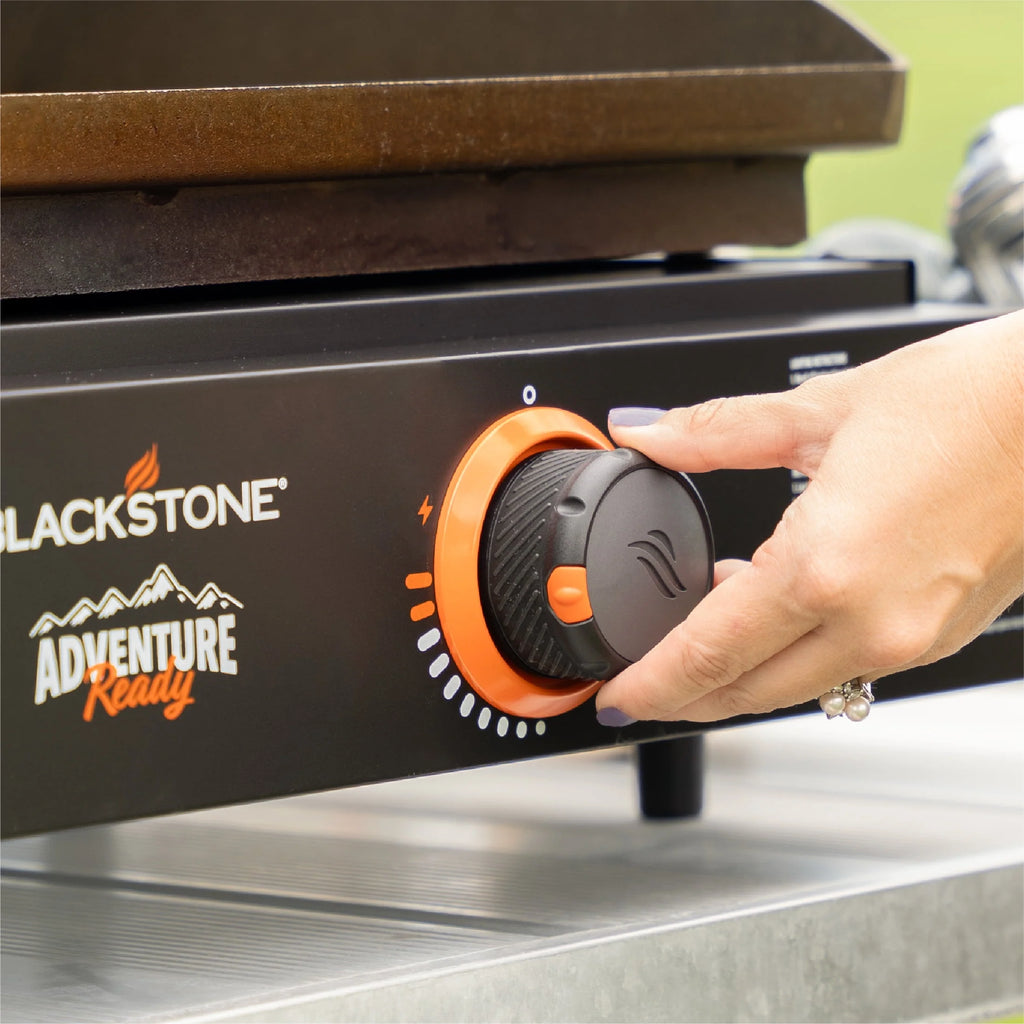 Blackstone Adventure Ready 17" Propane Griddle with Hard Cover M7580