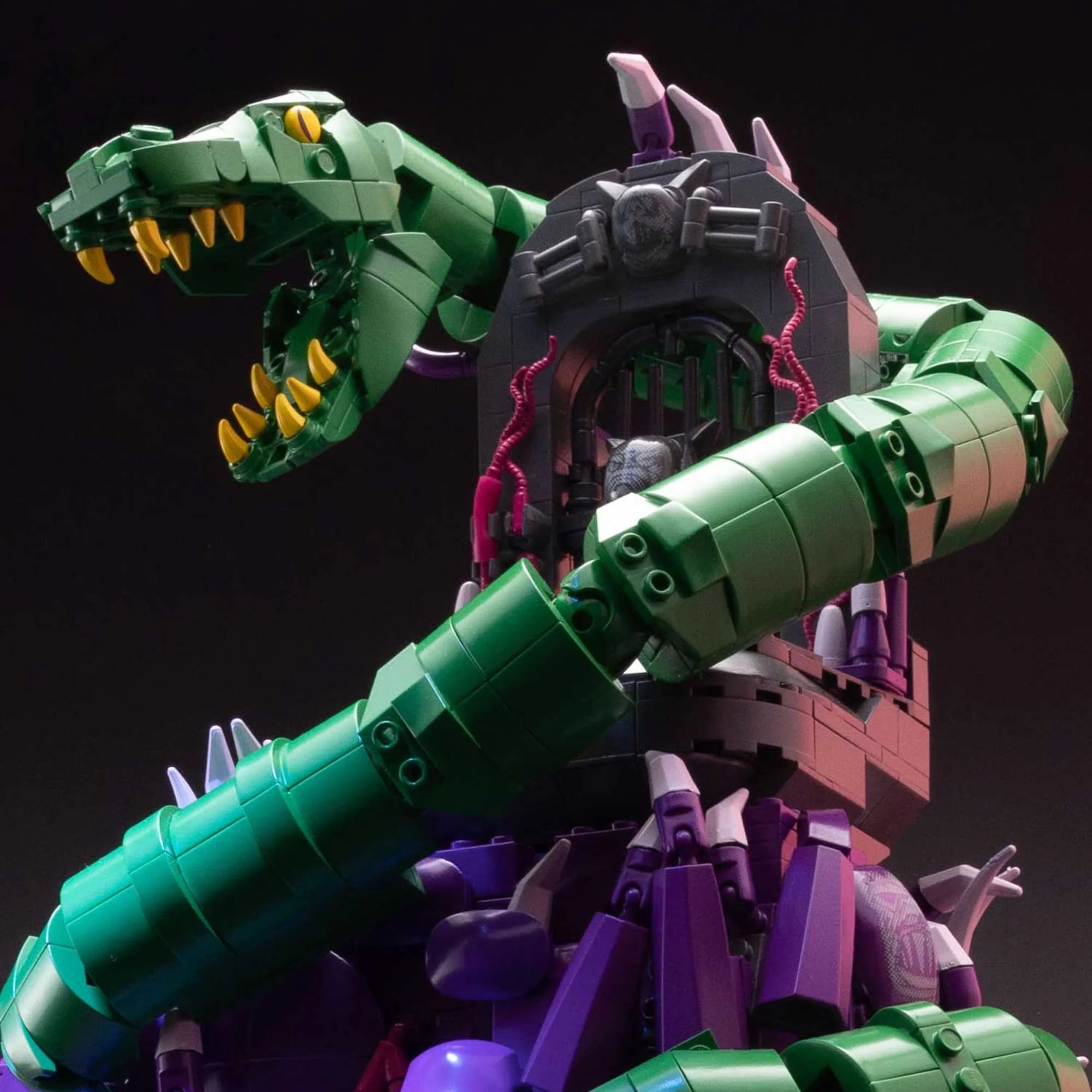 MEGA Masters of the Universe Snake Mountain Z5708