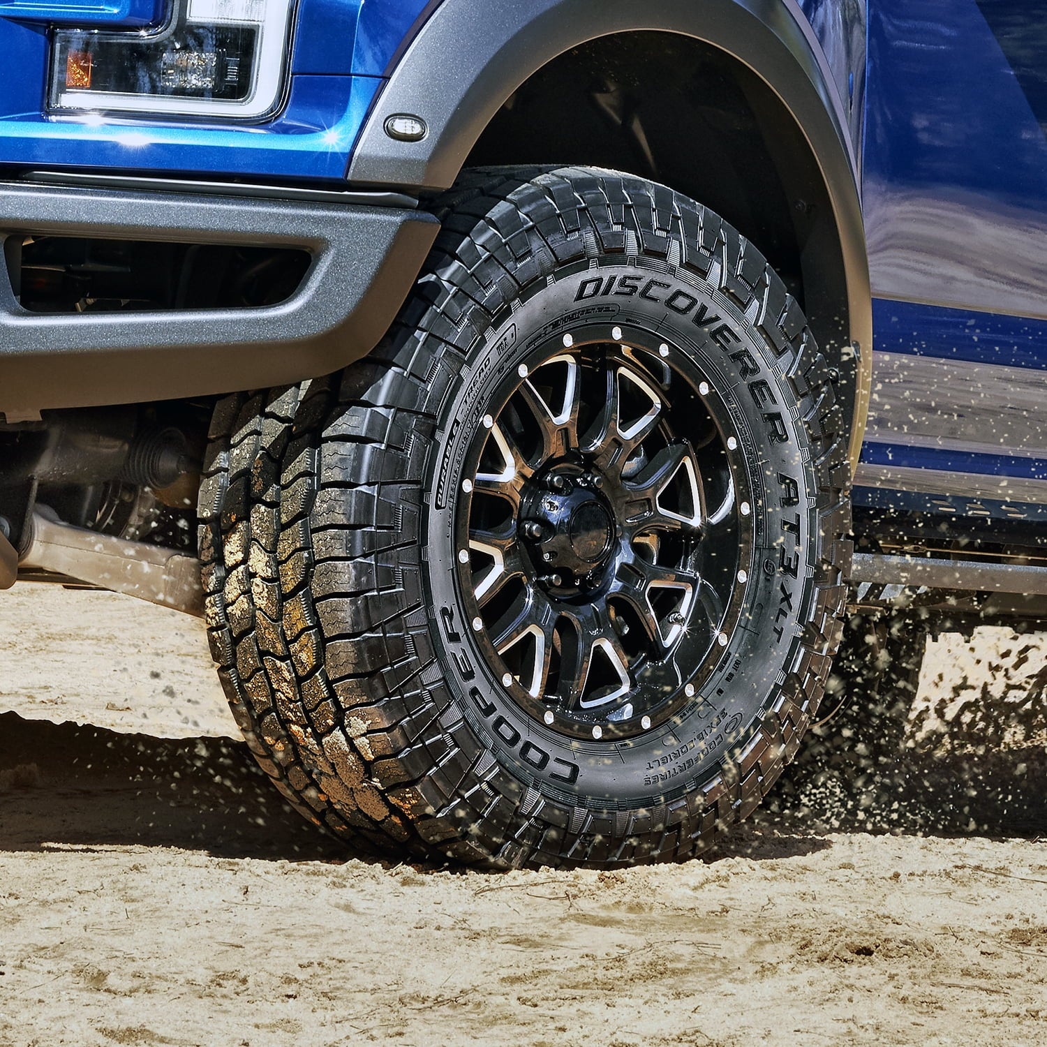 Cooper Discoverer AT3 XLT LT 285/55R20 All Terrain Tires (Set of 4) O8604